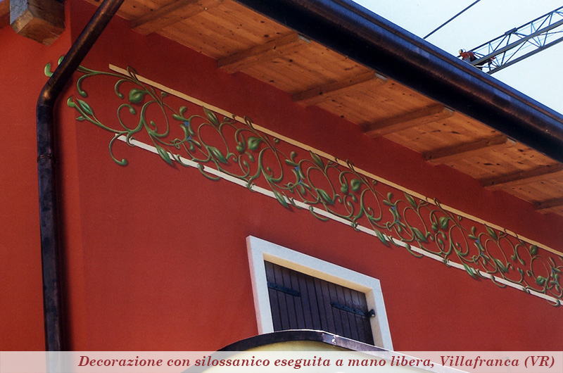 decorazione con silossanico eseguita a mano libera, Villafranca (VR)